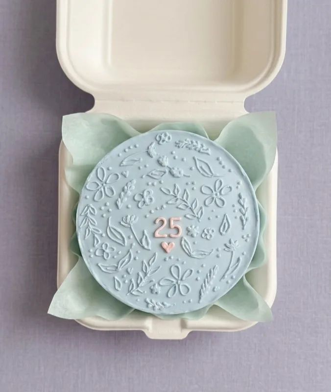 Bento box cake